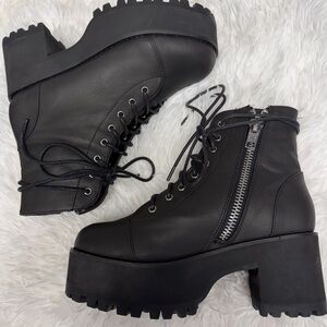 Current Mood RAVEN BOOTS